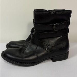 Born Leather Women's Black Leather Ankle Boots